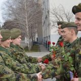 Da li će i žene morati da služe vojsku ako se u Srbiju vrati obavezan vojni rok? 13