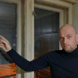 Metak probio prozor stana kolumniste iz Zaječara, nema povređenih 4