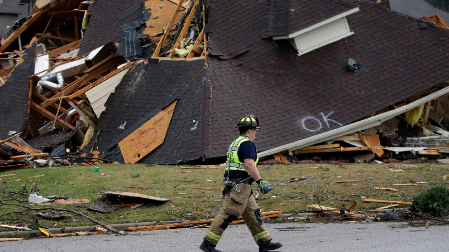 Najmanje petoro mrtvih u tornadu u SAD 1