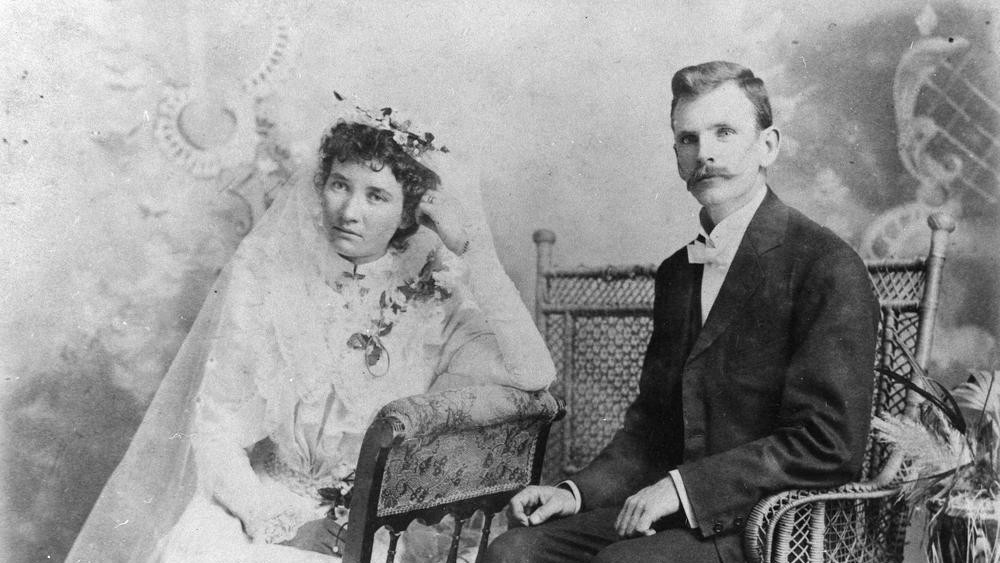 Uvek nečija i pod tuđom vlašću 1