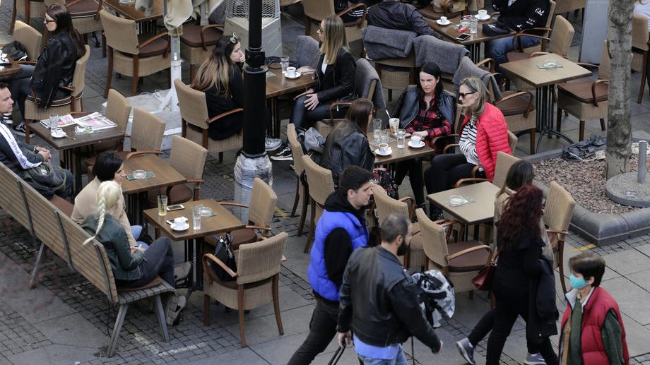 Da li je rano za najave povratka života u “normalu”? 1