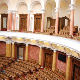 Zasad samo forma, bez suštine 4