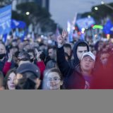 Albanci glasaju na parlamentarnim izborima posle žestoke političke borbe 6