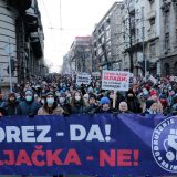 Frilenseri se okupili ispred Vlade 15