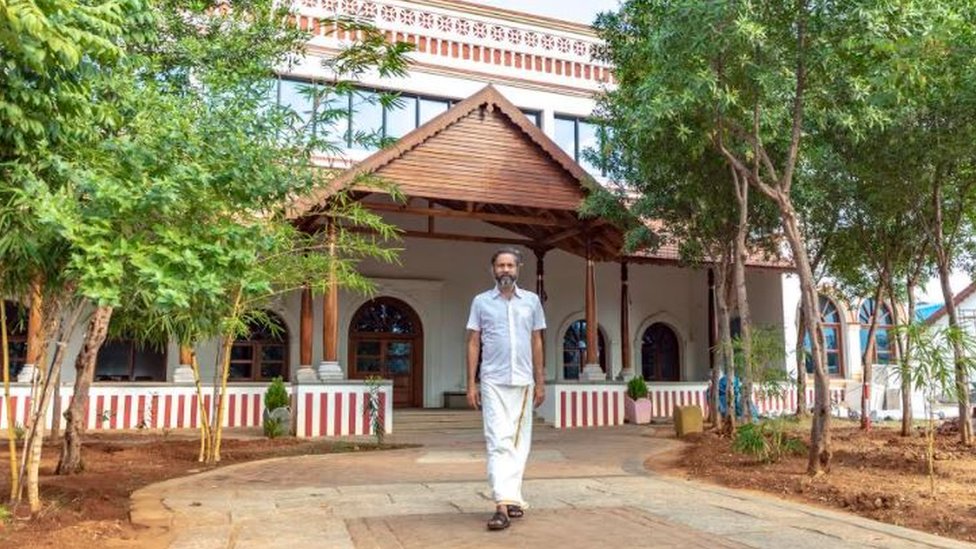 Biznis i bogataši: „Ne bih menjao ovaj život ni za šta“ - milijarder iz Silicijumske doline koji vodi kompaniju iz zabitog sela 6 Sridhar in his house