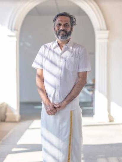 Biznis i bogataši: „Ne bih menjao ovaj život ni za šta“ - milijarder iz Silicijumske doline koji vodi kompaniju iz zabitog sela 4 Sridhar Vembu in traditional dhoti
