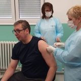 Vučić revakcinisan u Pukovcu (VIDEO) 2