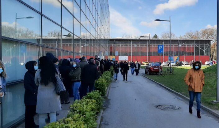 Zbog velikog interesovanja Zrenjaninci i sutra mogu na vakcinaciju bez termina 1
