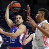 Zicer za Efes, Bajern rasterećen 8