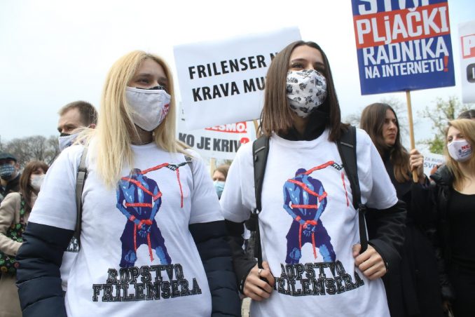 Frilenserima nije dozvoljen ulazak u Skupštinu Srbije