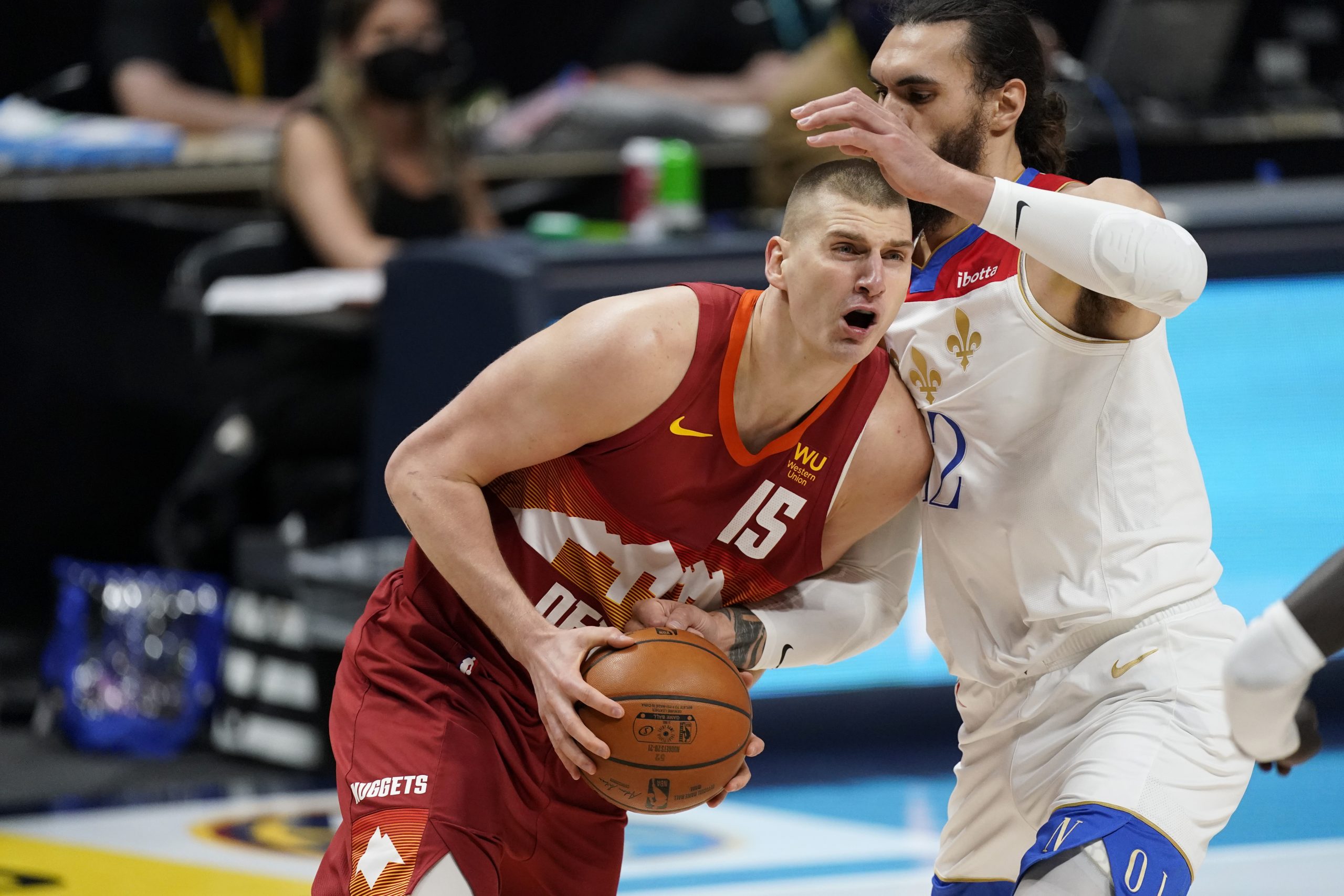 Blokada u završnici i 32 poena Jokića za pobedu Denvera protiv Nju Orleansa 1