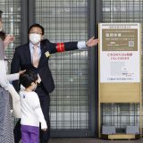 U Japanu zatvorene prodavnice, barovi i pozorišta da bi se usporilo naglo povećanje zaraze 6