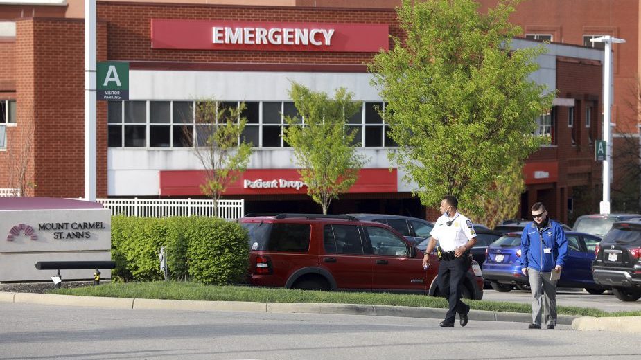 Tri osobe ubijene, dve teško ranjene u taverni u Viskonsinu 1