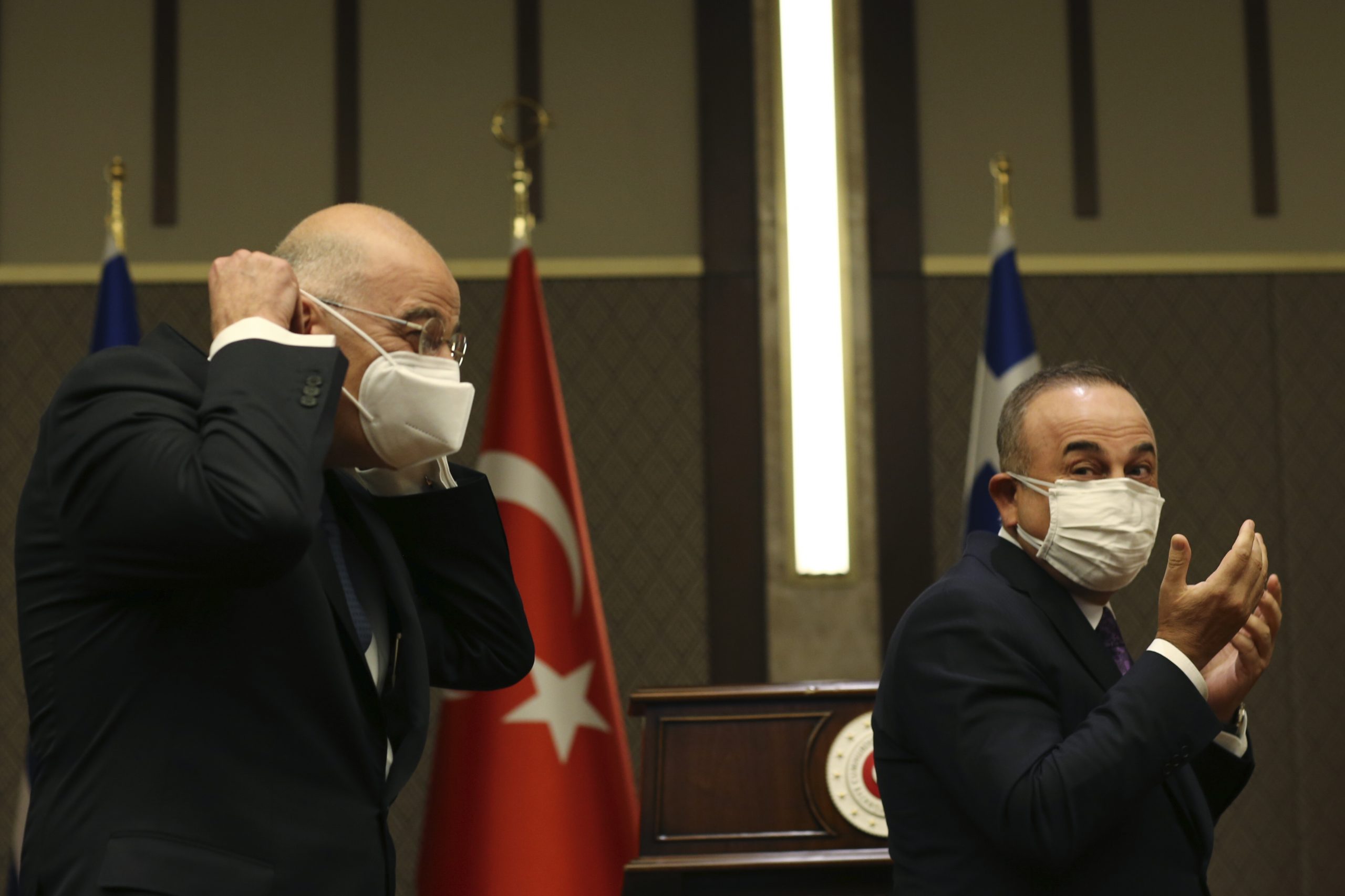 Verbalni sukob ministara Grčke i Turske pred novinarima u Ankari 1