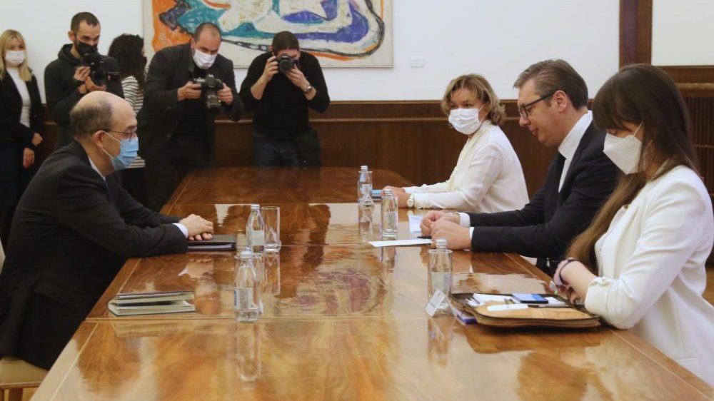 Vučić sa italijanskim ambasadorom o saradnji i reformama 1
