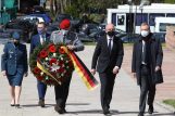 Državni zvaničnici položili vence na Spomenik žrtvama genocida na beogradskom Starom sajmištu 14