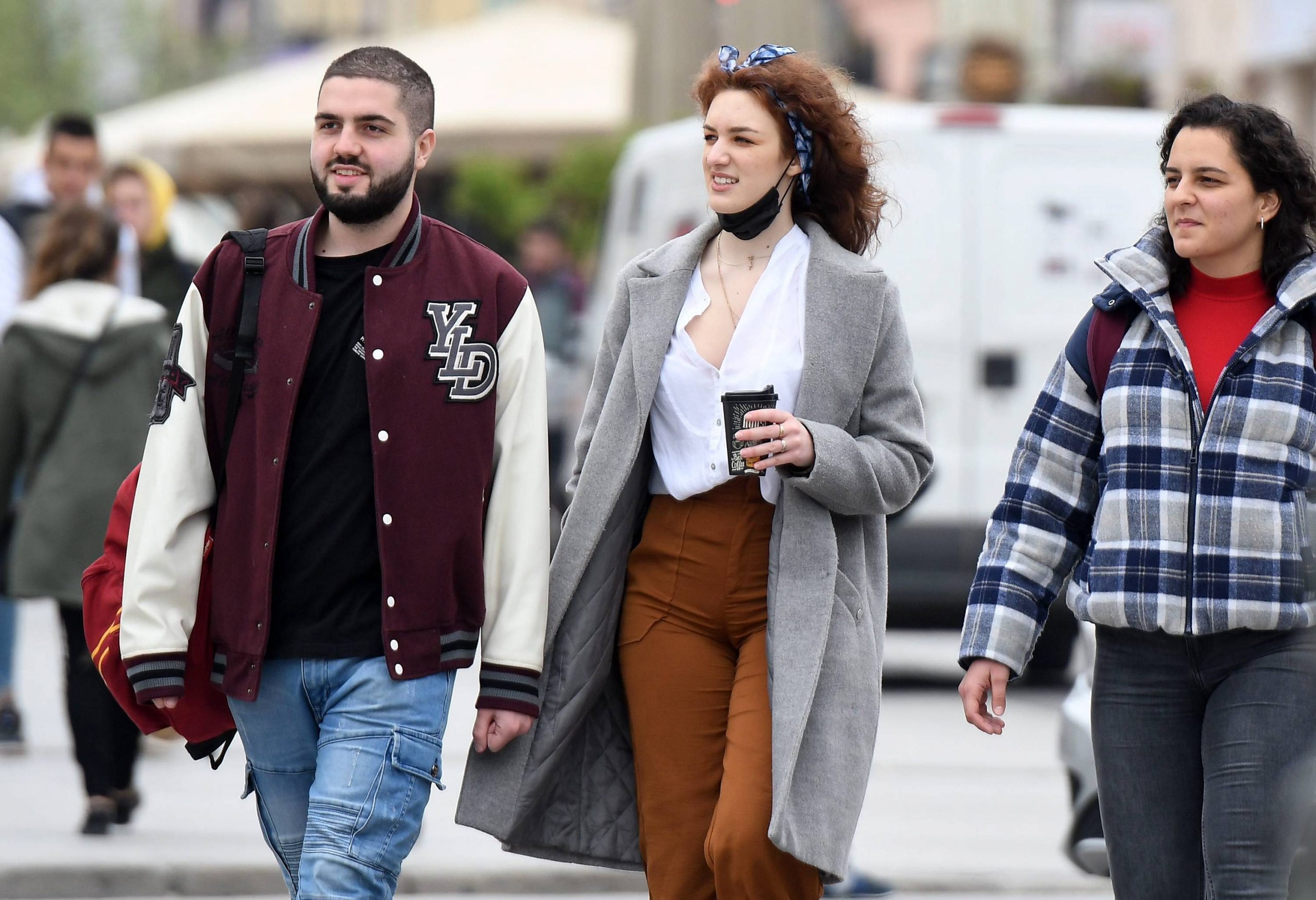 Još 2.719 novoobolelih, 35 preminulih, 219 na respiratorima 1