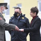 Brnabić uručila ključeve 14 stanova za pripadnike službi bezbednosti u Novom Sadu 3