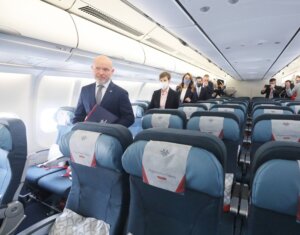 Ispraćen novi avion Er Srbije na letu do Njujorka (FOTO) 7