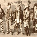 Sarajevski alternativni bend Činčila objavio novi spot za pesmu "Pogledaj" (VIDEO) 7