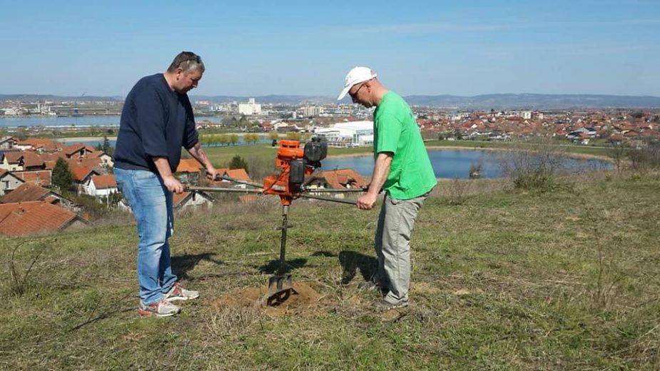 Udruženje ljubitelja prirode "Divljina" iz Kladova "posadilo svoj hlad" 1