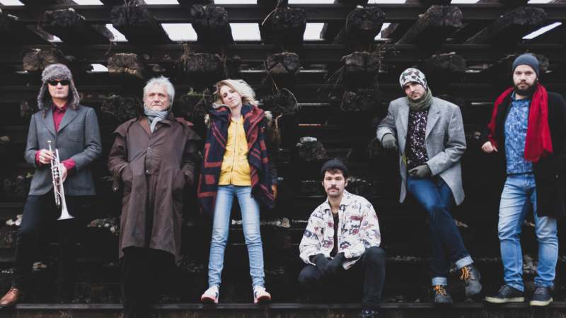 Rundek & Ekipa objavili spot za pesmu Voljeti stvarno 1