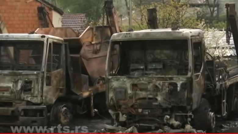 Pet vozila Gradske čistoće izgorelo jutros u požaru u Beogradu 1
