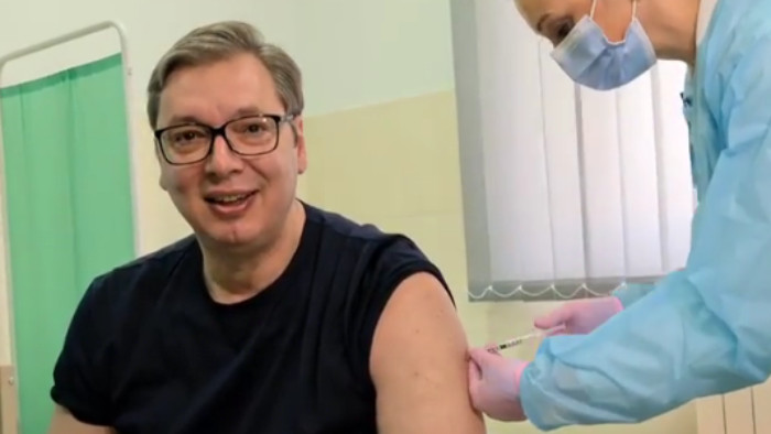Vučić se vakcinisao kineskom vakcinom u mestu Rudna Glava (VIDEO) 1