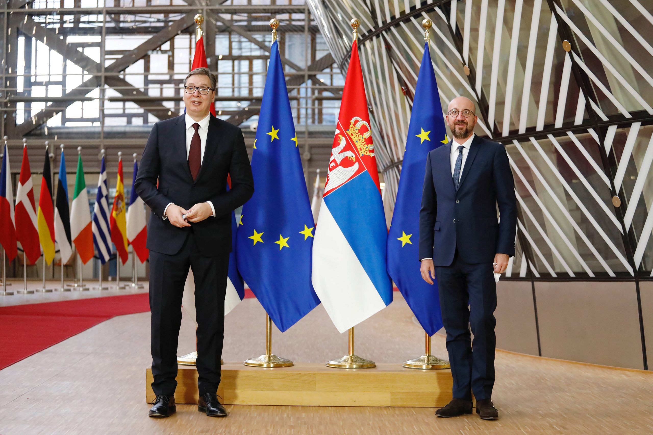 Predsednik Vučić sastao se u Briselu sa Šarlom Mišelom 1