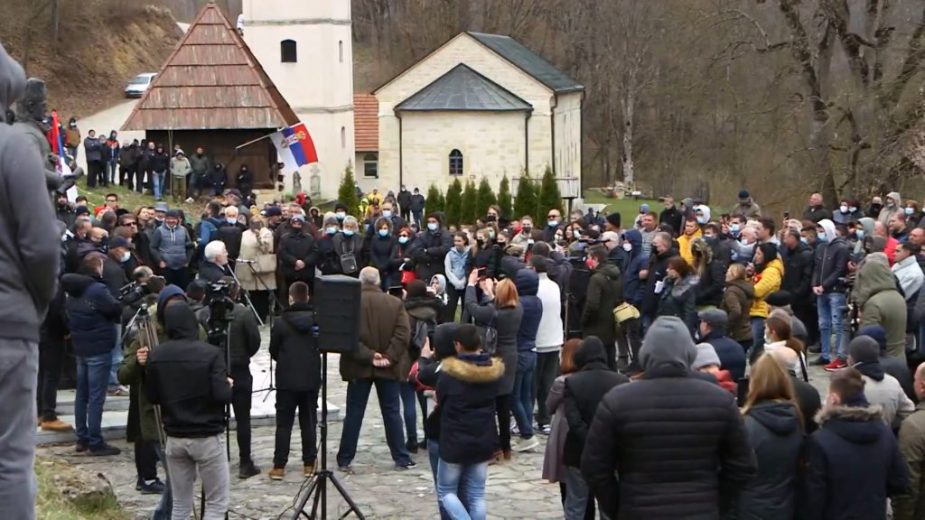 Protest u Dobrinji zbog litijuma: Ne damo da nam trujete vodu, zemlju i vazduh 1