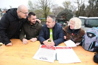 Održan novi protest 'Vidi, gari, možemo zajedno', protiv gradnje 'Novog Sada na vodi' (VIDEO, FOTO) 5