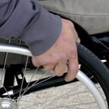Vlada: Osobe sa invaliditetom na portalu eUprava mogu da se prijave za besplatan parking 10