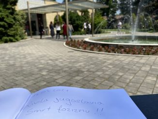 Kuća cveća Foto: Aleksandra Popović Nova izložba u Kući cveća na Dan mladosti - počast, ali i kritike druga Tita (FOTO) 2