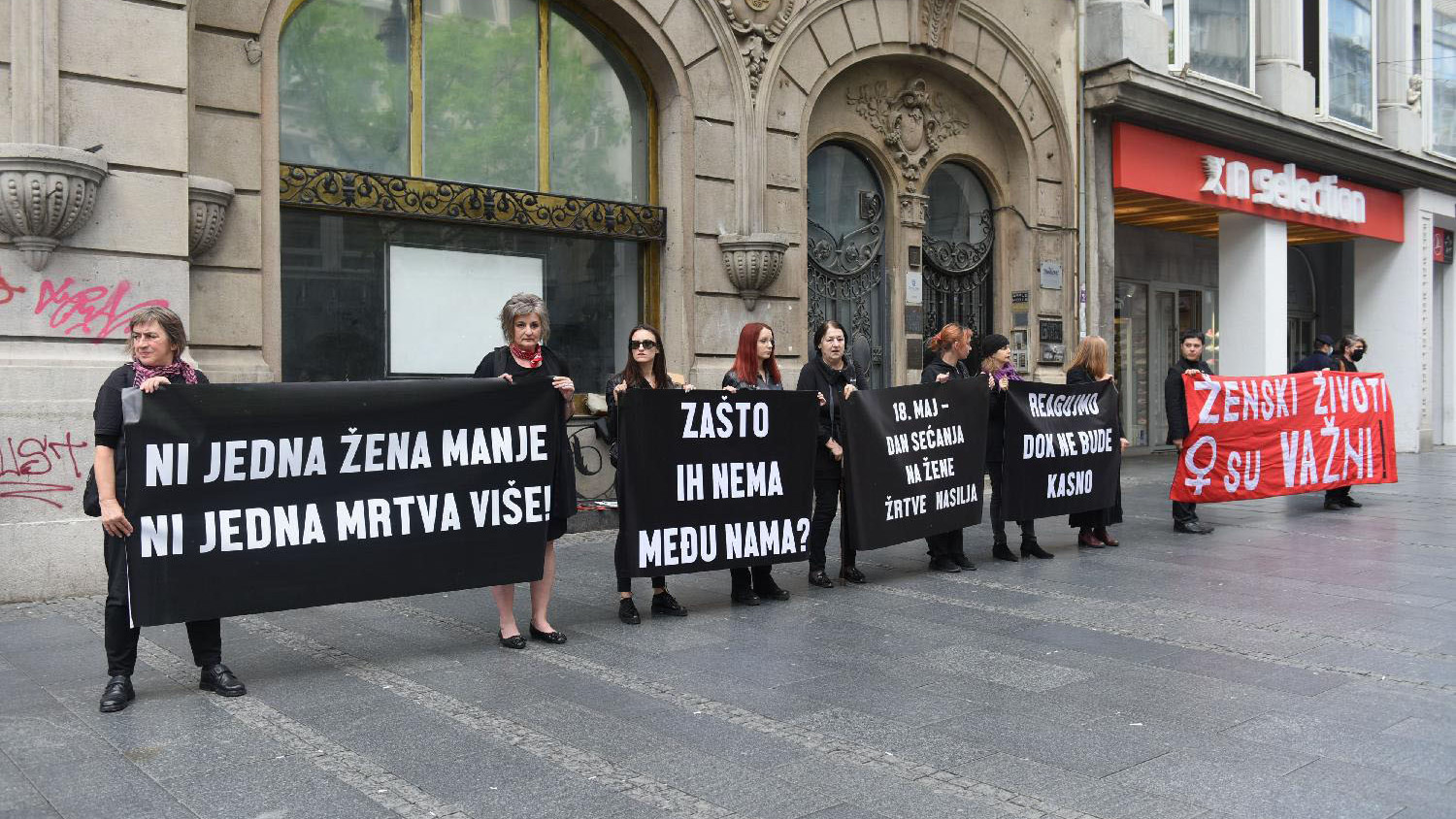 Za tri godine u Srbiji su ubijene 84 žene, petina vatrenim oružjem 1