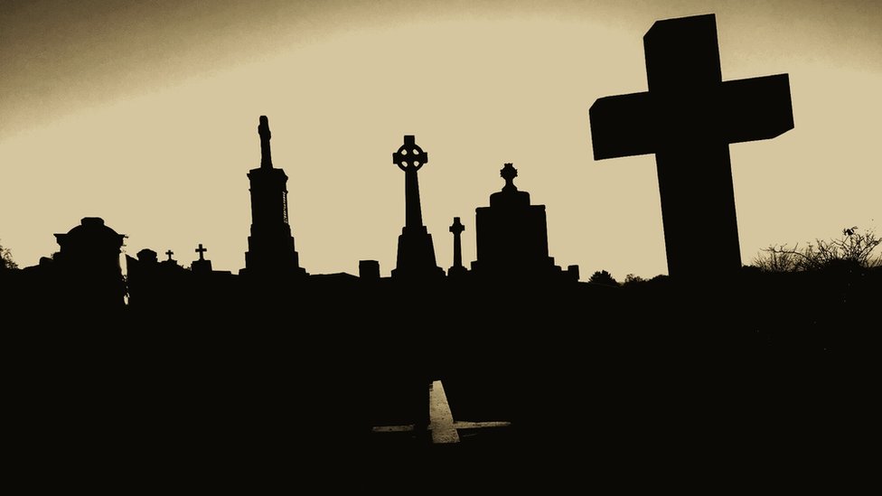 Grof Drakula, vampiri i horor: Škotska spisateljica koja je inspirisala „Drakulu“, roman Brema Stokera 1 St John's cemetery