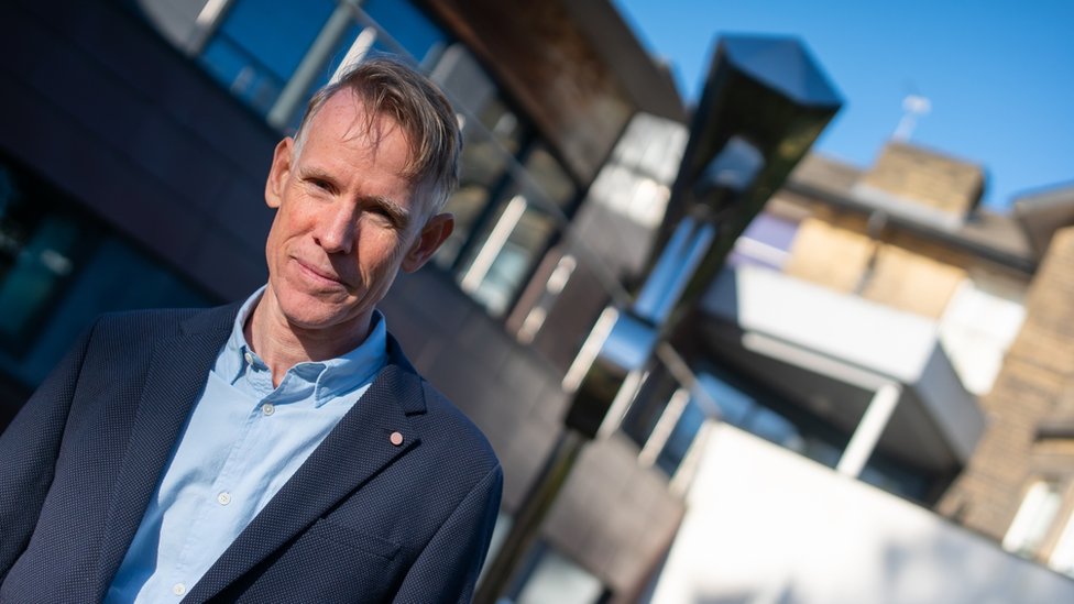 Dnevnik lekara o korona virusu: Kako je Kovid-19 promenio naše navike u spavanju 3 John Wright