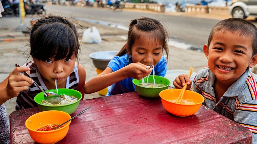 Hranljiv i aromatičan, fo je osnovno jelo i omiljena hrana za utehu širom Vijetnama