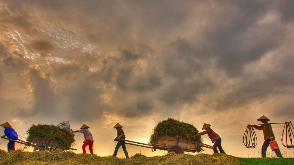 Nam Din je tradicionalno poljoprivredna regija smeštena južno od plodne delte Crvene reke