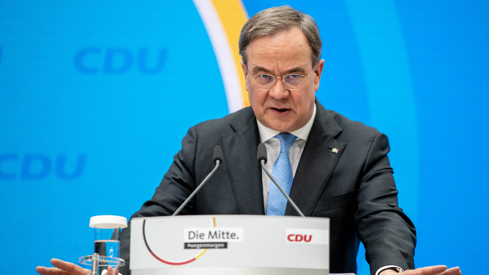 Merkel izrazila punu podršku Lašetu 1