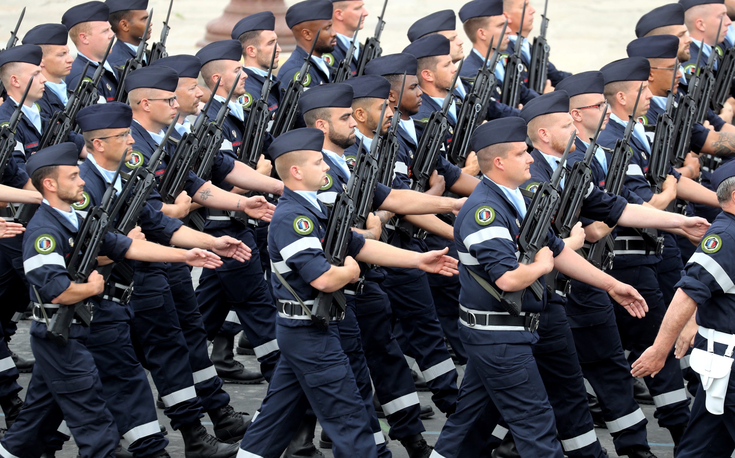 Francuski vojnici ponovo upozoravaju na građanski rat 1