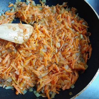 185531046_903191380535318_7177509806385172680_n Recept: Sarmice u vinovom listu 2