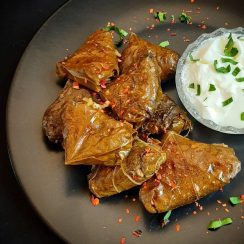 186506338_467780044511771_9022327450235903959_n Recept: Sarmice u vinovom listu 8