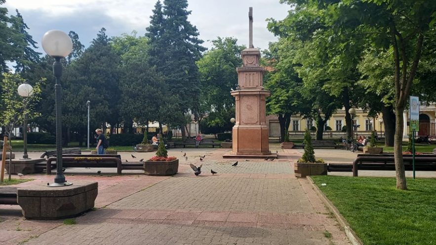 Određeno zadržavanje od 48 časova četvorici muškaraca u Pančevu osumnjičenim za izazivanje nacionalne, rasne i verske mržnje 1