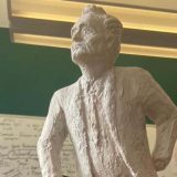 Vesić najavio spomenik Branku Pešiću 1