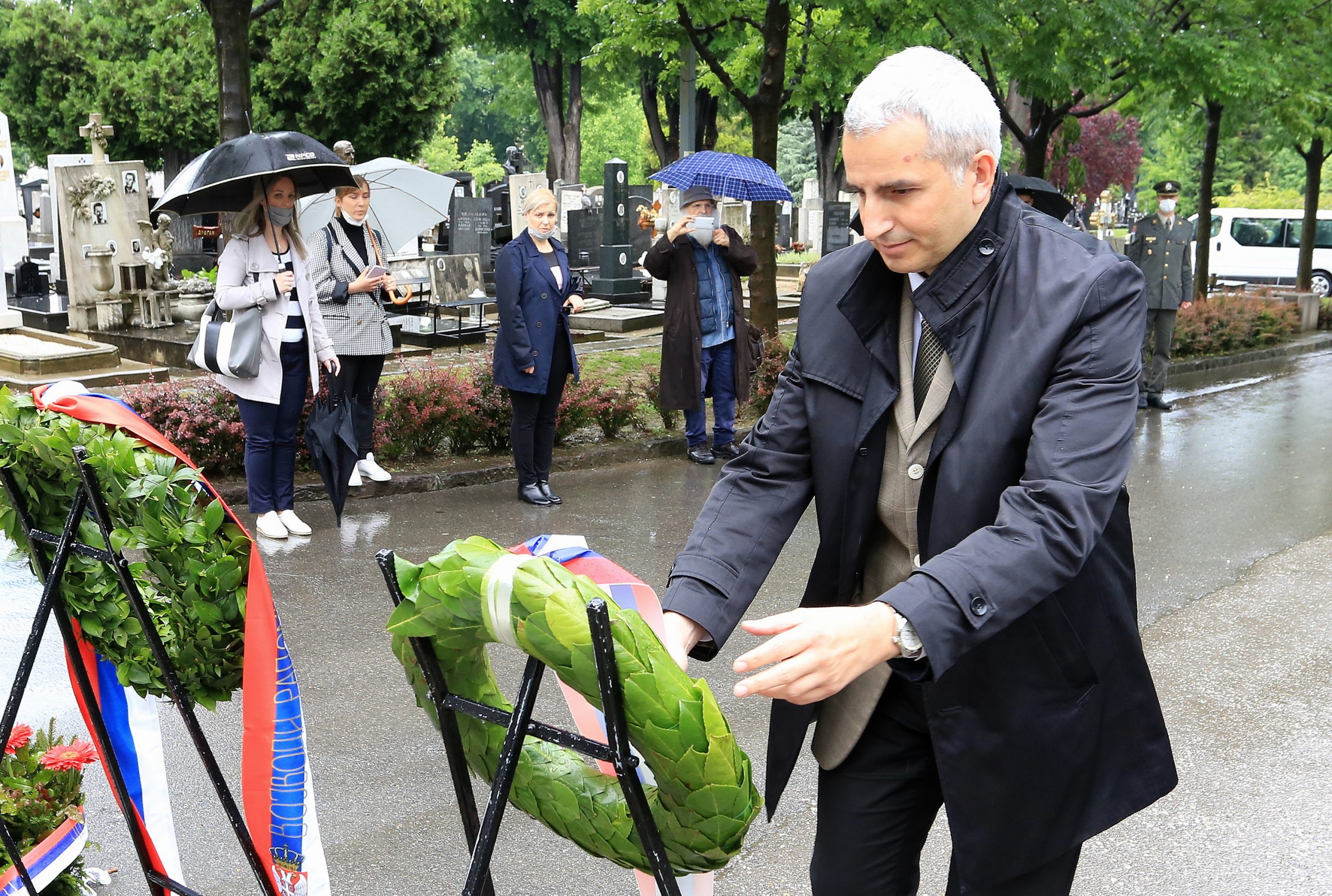 Venac grada položen na spomenik vojvodi Radomiru Putniku 1