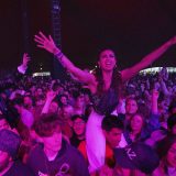 U Velikoj Britaniji održan koncert - epidemiološka proba pred 5.000 ljudi bez maske i bez distance 8