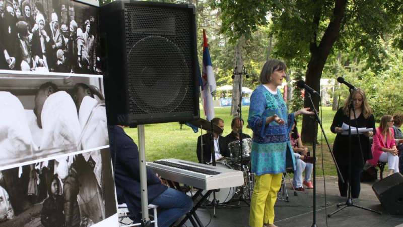 Održan javni skup "Čujete li nečujni plač beba?" 1