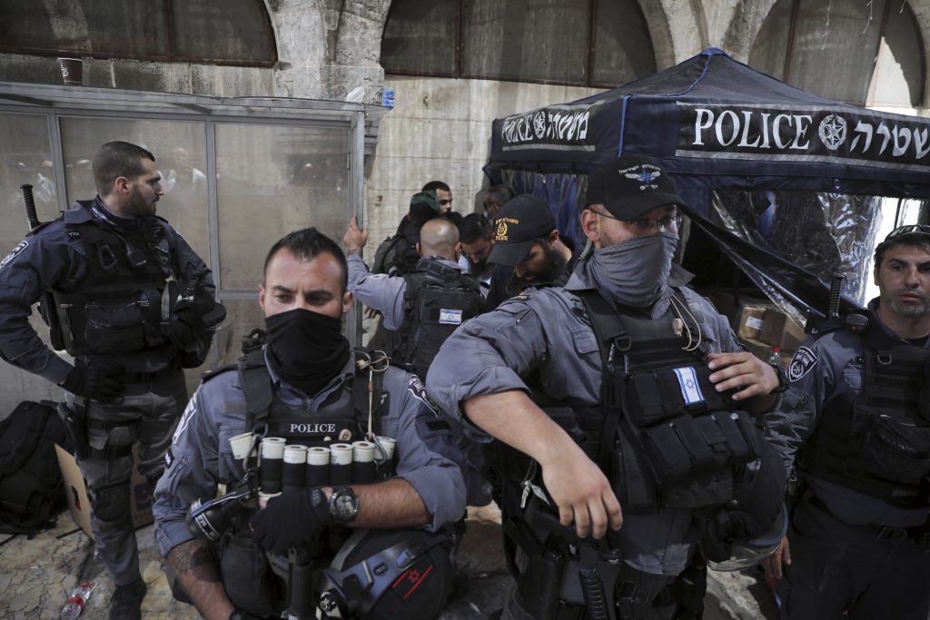 Više od 50 ljudi ranjeno u sukobu Palestinaca i izraelskih policajaca u Jerusalimu 2