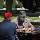 Na Kalemegdanu postavljeno šest novih šahovskih stolova i 12 klupa 5