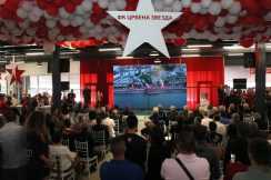 CRVENA ZVEZDA OBELEZILA 30 GODINA OD OSVAJANJA EVROPSKE TITULE Zvezda obeležila 30 godina od evropske titule (FOTO) 5